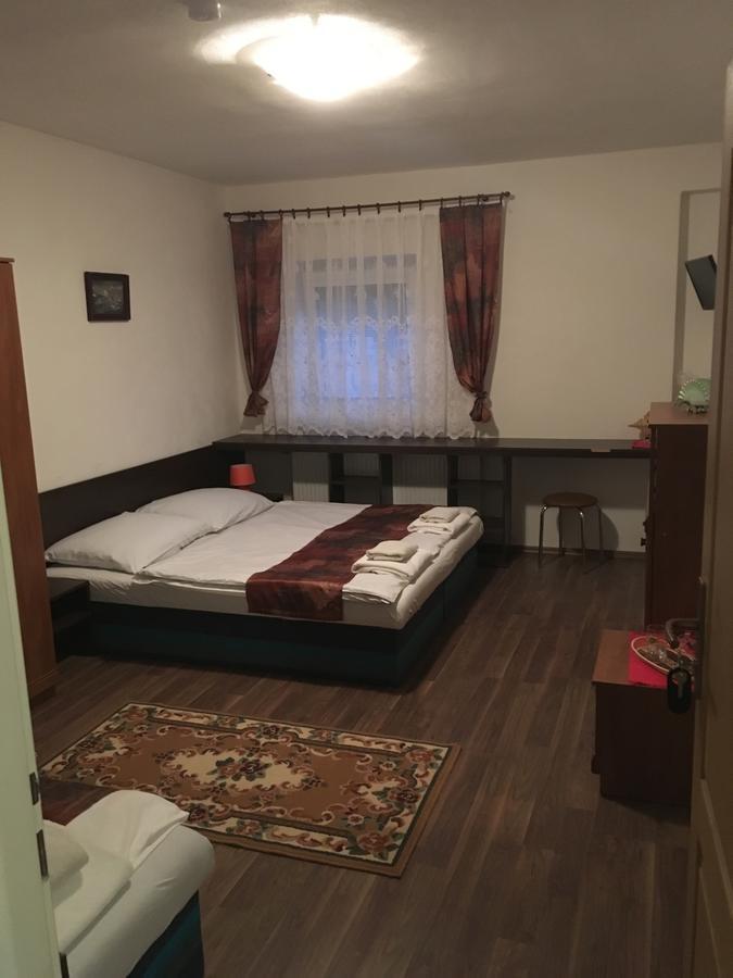 Harrys City Motel Komarno Ngoại thất bức ảnh