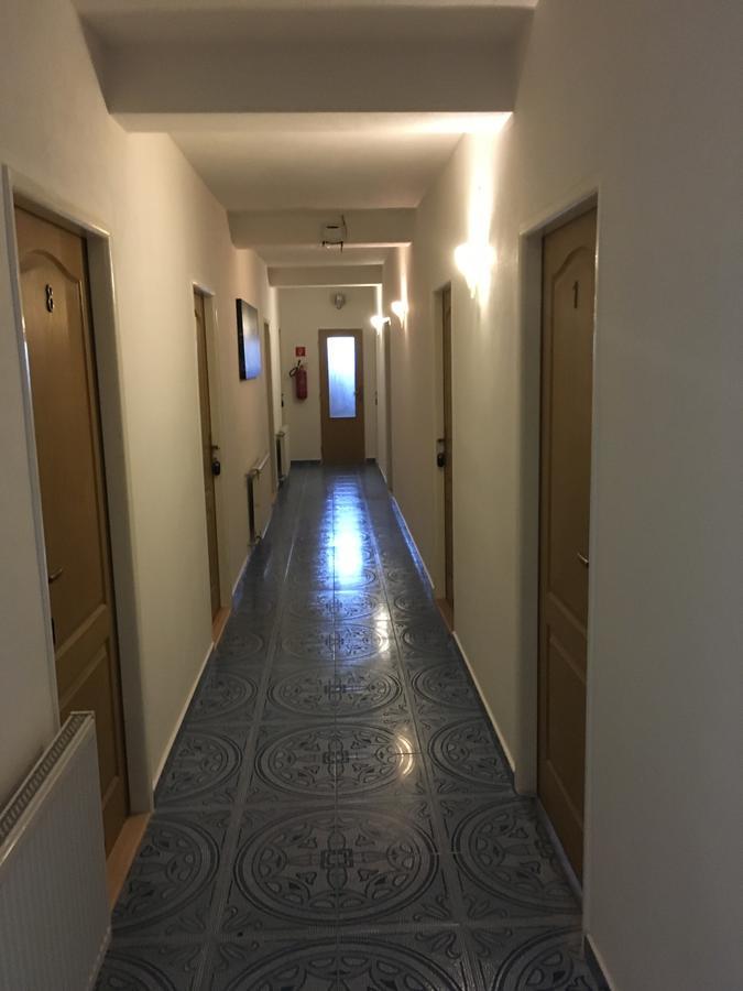 Harrys City Motel Komarno Ngoại thất bức ảnh