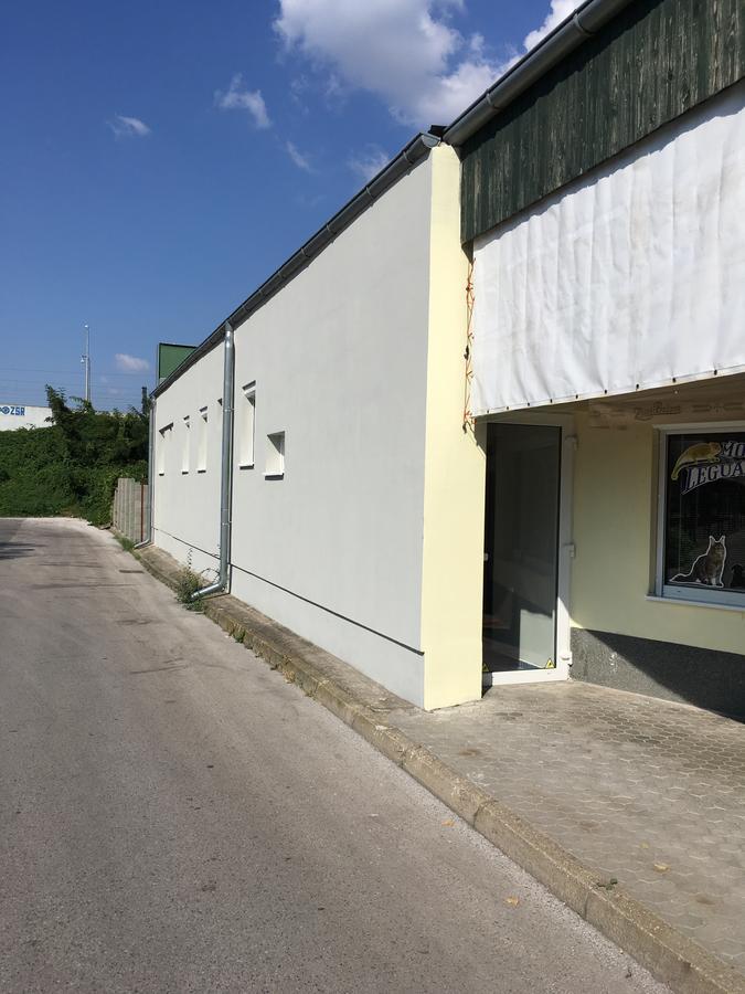 Harrys City Motel Komarno Ngoại thất bức ảnh