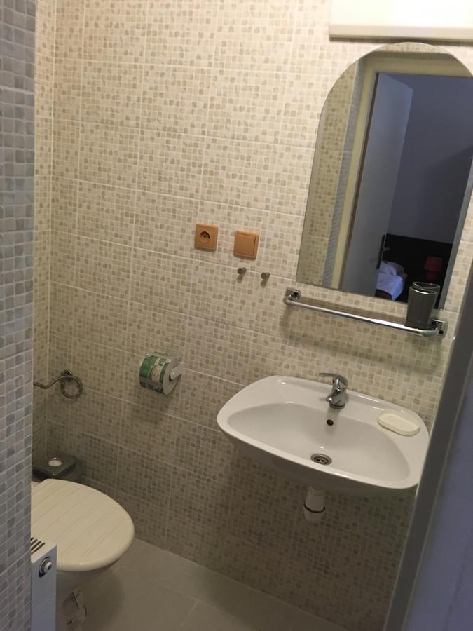 Harrys City Motel Komarno Ngoại thất bức ảnh