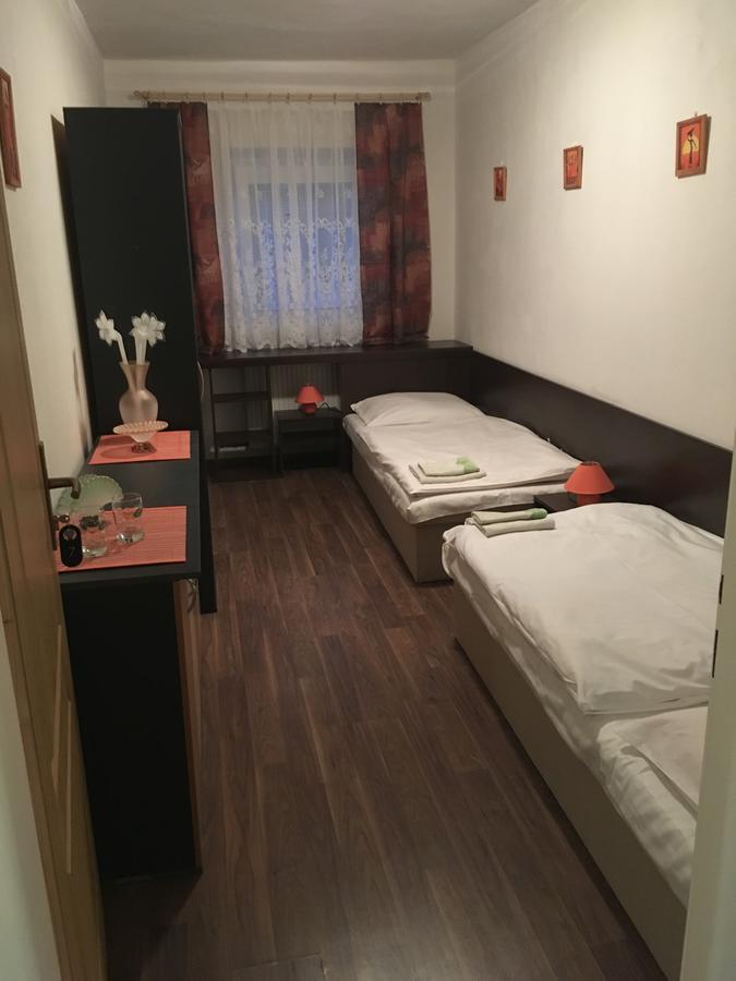 Harrys City Motel Komarno Ngoại thất bức ảnh