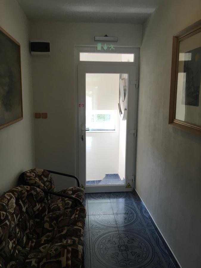 Harrys City Motel Komarno Ngoại thất bức ảnh